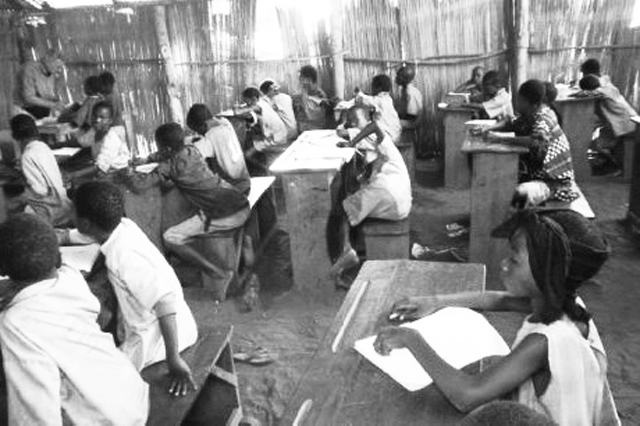 des écoliers laissés pour compte